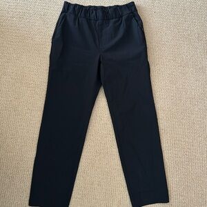 Vuori black pants, elastic waist. Great fit for every day wear. Like new